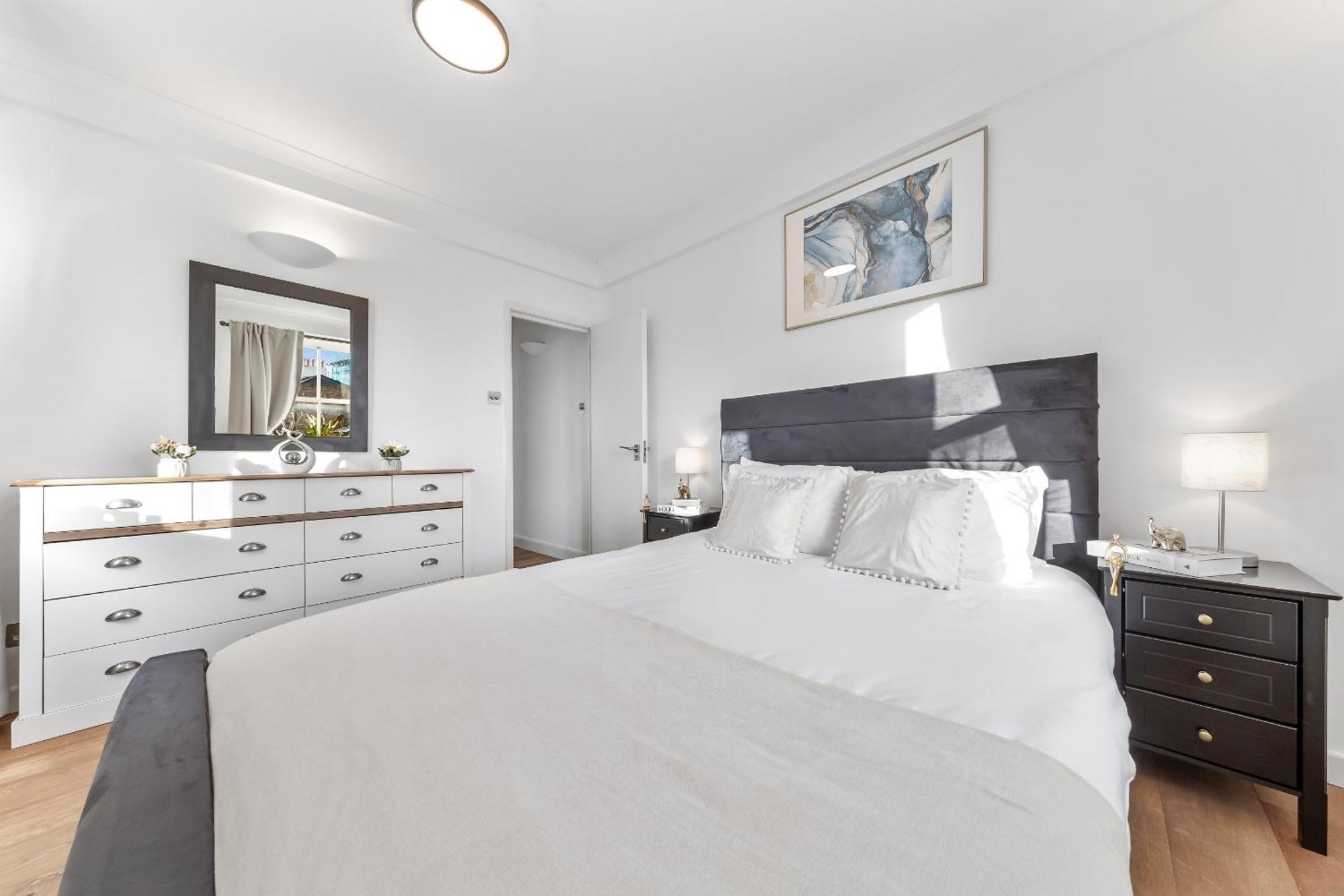 Charming Apartment By Hyde Park London Eksteriør billede
